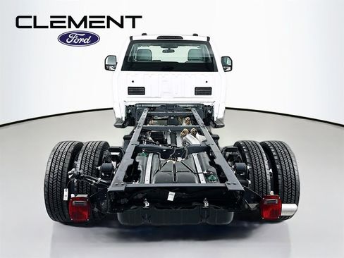 New 2026 Ford F550 4x4 Regular Cab Super Duty image 7