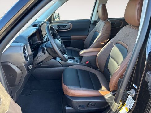 Used 2025 Ford Bronco Sport Outer Banks w/ Outer Banks Tech Package+ image 16