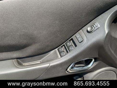 Used 2015 Chevrolet Camaro LT RWD image 15