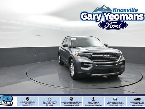 Certified 2024 Ford Explorer XLT w/ Equipment Group 202A AWD/4WD image 1