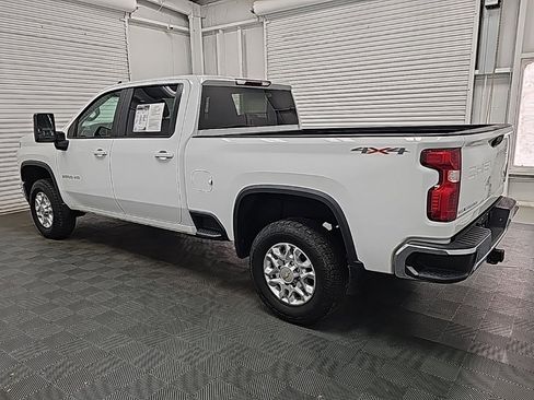 Used 2021 Chevrolet Silverado 2500 LT w/ Fleet Comfort Package image 5