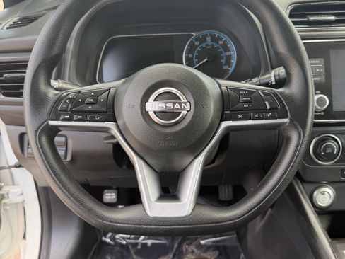 Used 2024 Nissan Leaf S FWD image 13