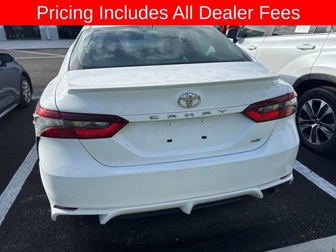 Used 2024 Toyota Camry SE w/ Convenience Package FWD image 5