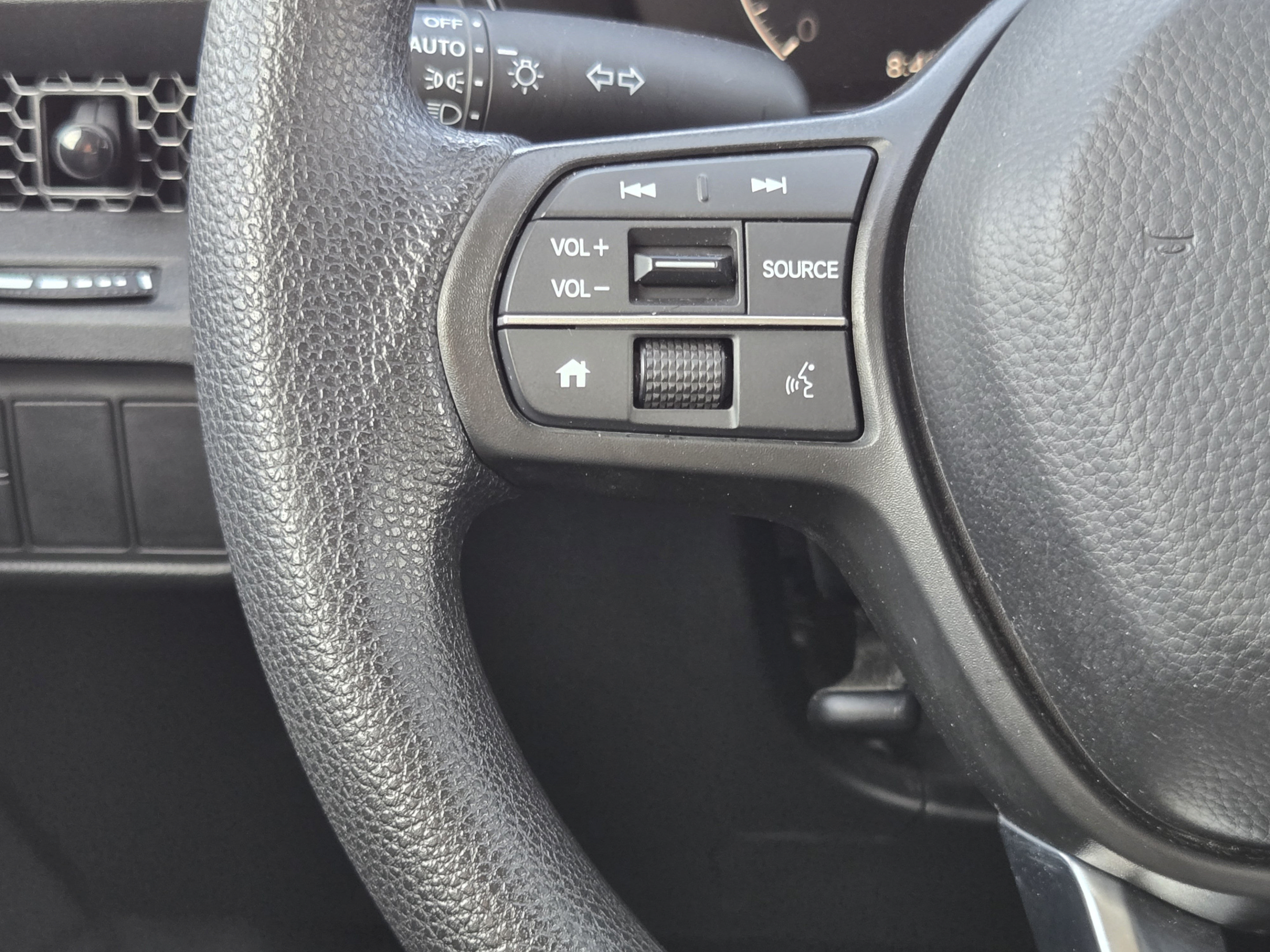 Used 2025 Honda CR-V EX image 25