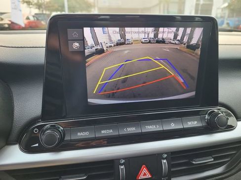 Used 2024 Kia Forte LXS image 17