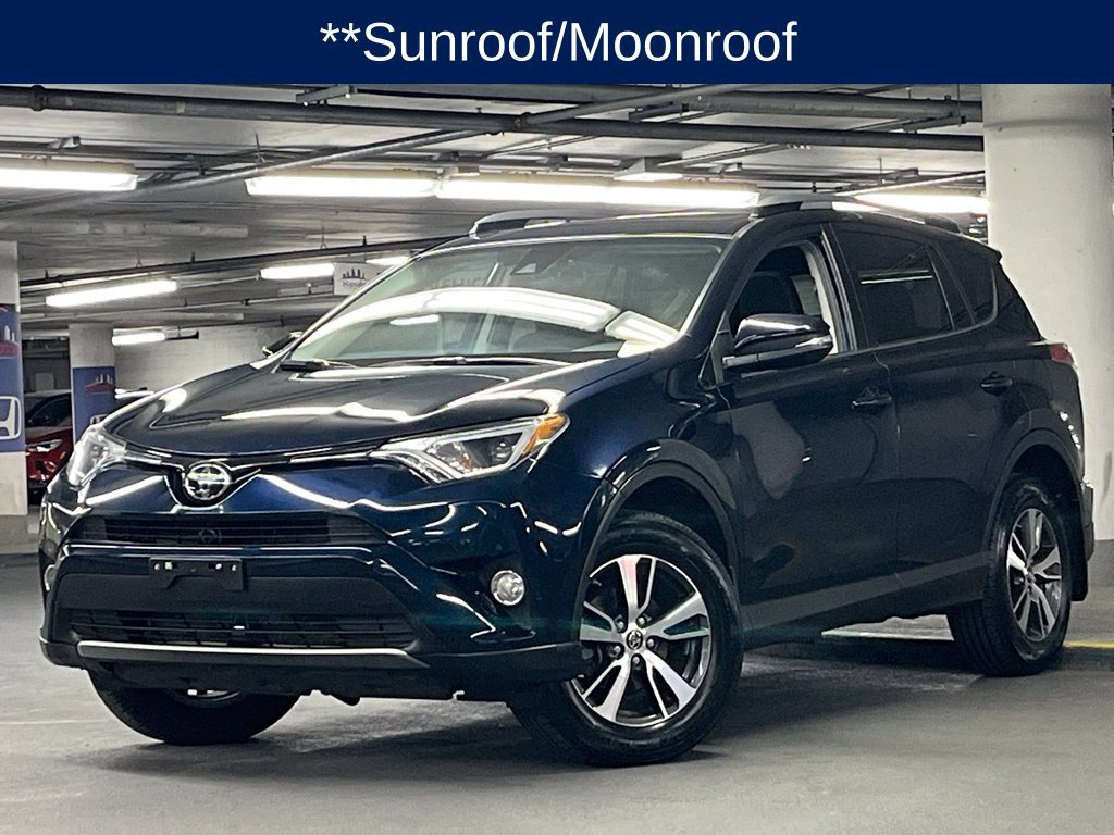Used 2017 Toyota RAV4 XLE AWD/4WD image 3