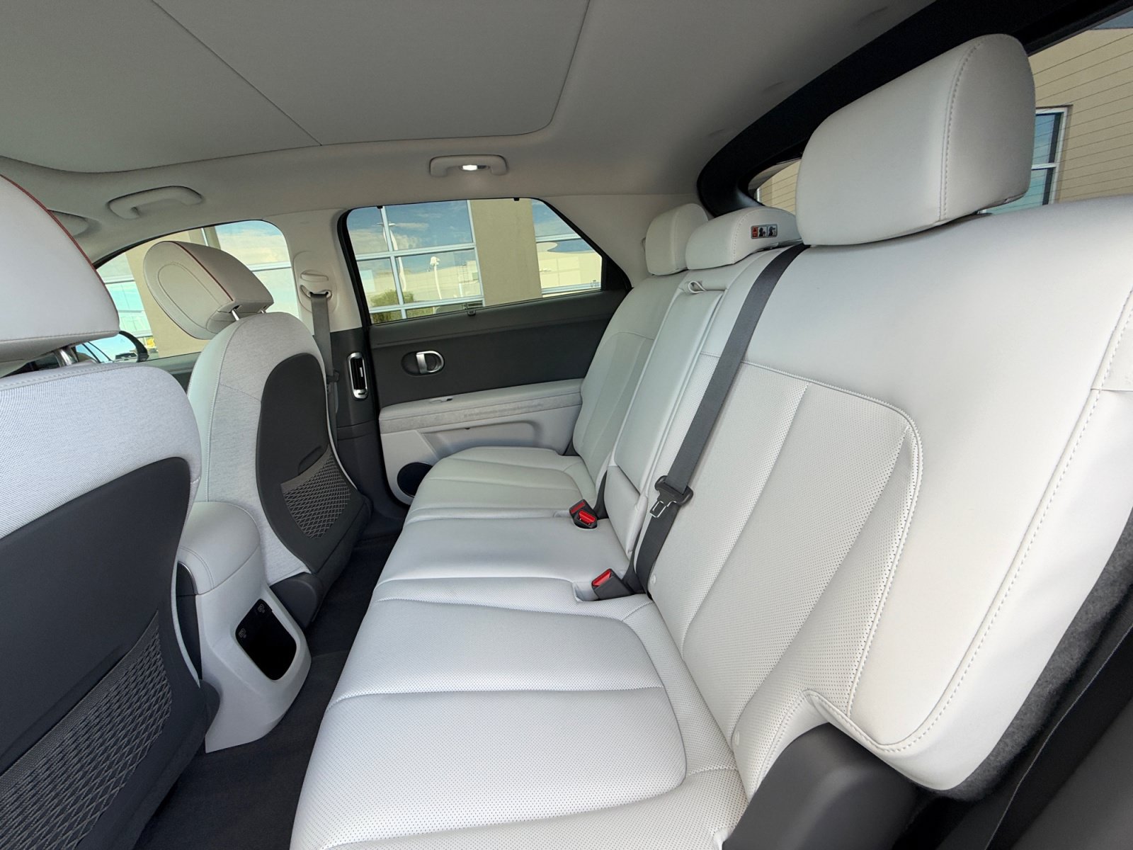 Certified 2024 Hyundai Ioniq 5 Limited RWD image 18