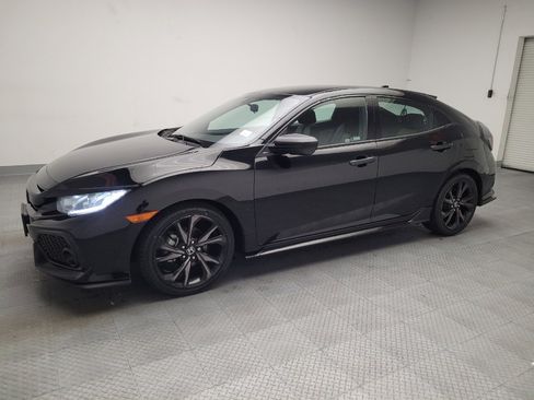 Used 2018 Honda Civic Sport image 2