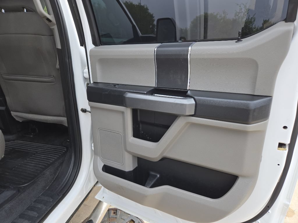 Used 2018 Ford F350 XLT AWD/4WD image 14