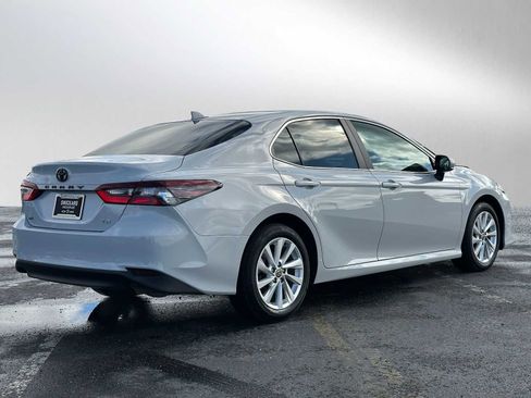 Used 2024 Toyota Camry LE image 7