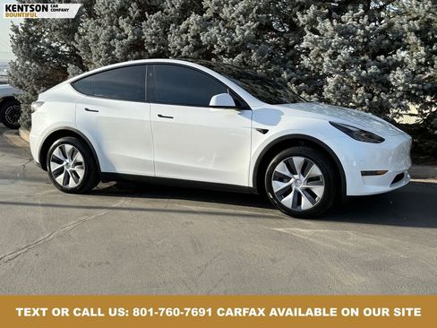 Used 2024 Tesla Model Y Long Range image 12