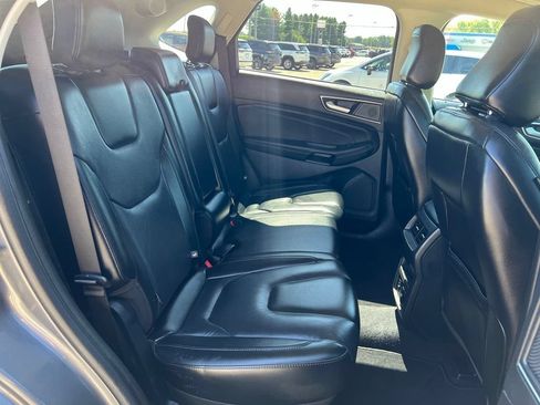 Used 2021 Ford Edge Titanium AWD/4WD image 15