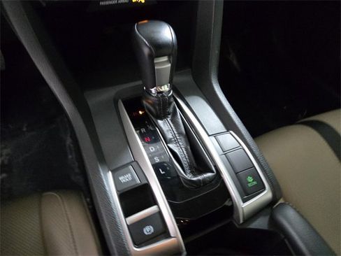 Used 2016 Honda Civic Touring image 38