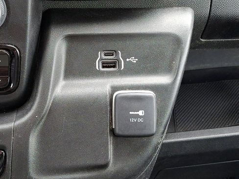 Used 2023 RAM ProMaster 2500 FWD image 23