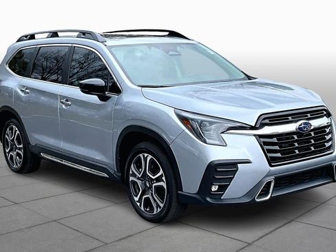 Used 2024 Subaru Ascent Touring image 2