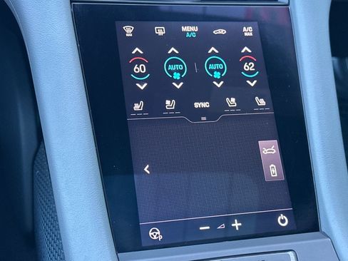 Certified 2023 Porsche Taycan image 20