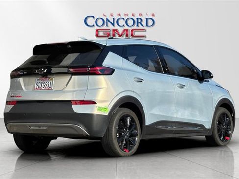 Used 2023 Chevrolet Bolt EUV Premier w/ Redline Edition image 4