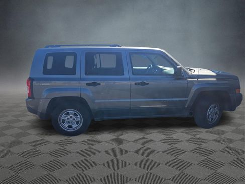 Used 2012 Jeep Patriot Sport image 4