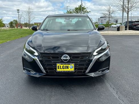 Used 2023 Nissan Altima 2.5 SV w/ SV Premium Package FWD image 2