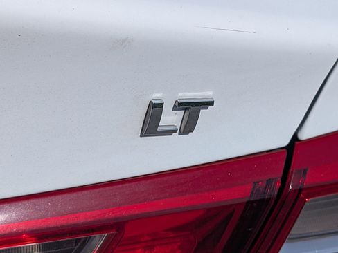 Used 2023 Chevrolet Malibu LT image 6