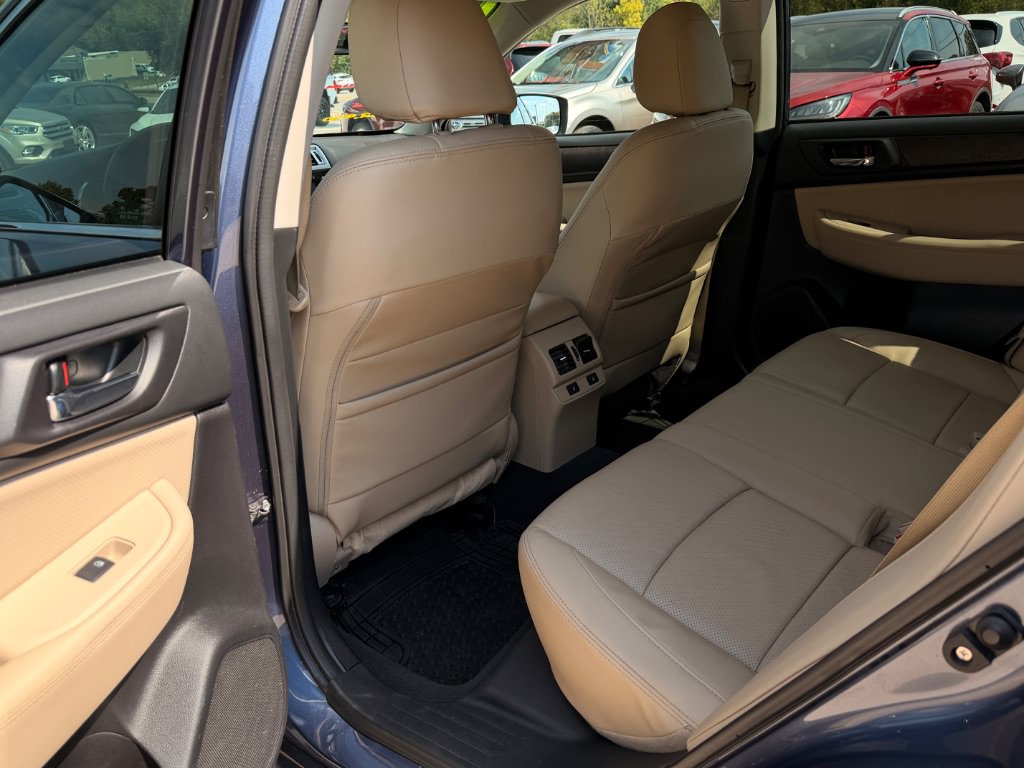 Used 2017 Subaru Outback 2.5i Limited AWD/4WD image 13