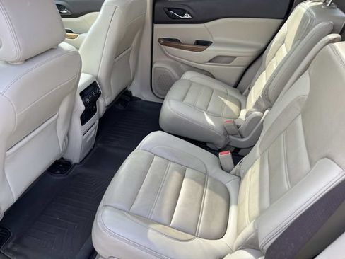 Used 2017 GMC Acadia Denali w/ Technology Package AWD/4WD image 22