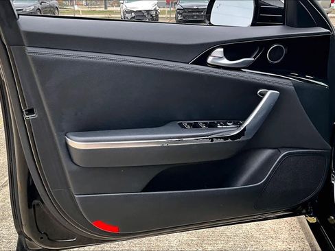 Used 2020 Kia Stinger GT-Line image 19