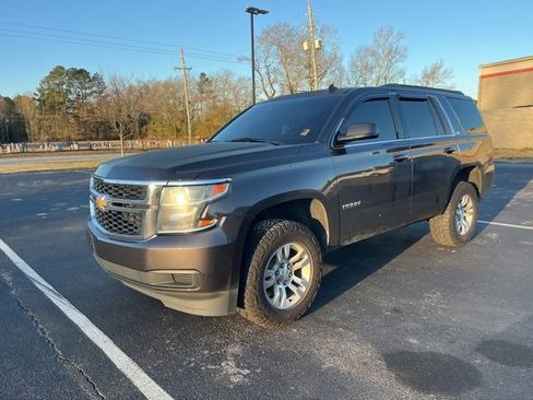 Used 2015 Chevrolet Tahoe LT image 2