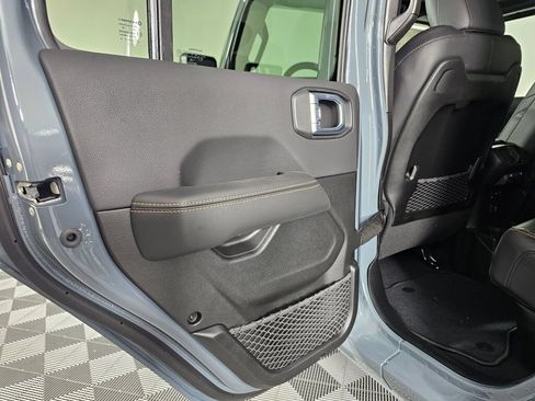 New 2026 Jeep Gladiator Mojave AWD/4WD image 32