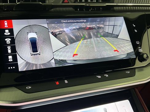 Used 2024 Jeep Wagoneer Launch Edition image 22