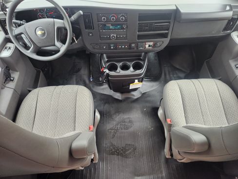 New 2025 Chevrolet Express 3500 w/ Power Convenience Package image 26