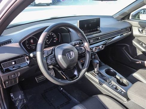 Used 2025 Honda Civic Sport image 24