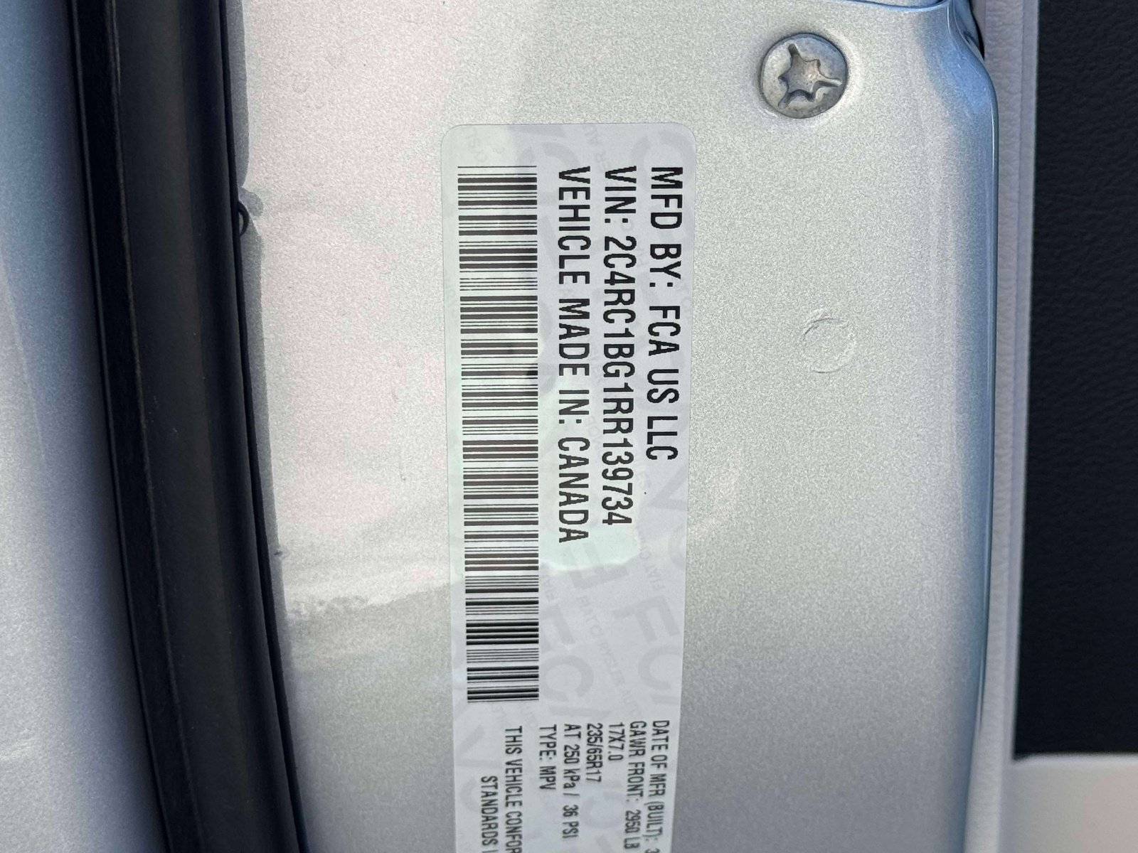Certified 2024 Chrysler Pacifica Touring-L FWD image 35