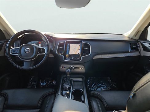 Used 2022 Volvo XC90 T6 Inscription w/ Advanced Package image 11