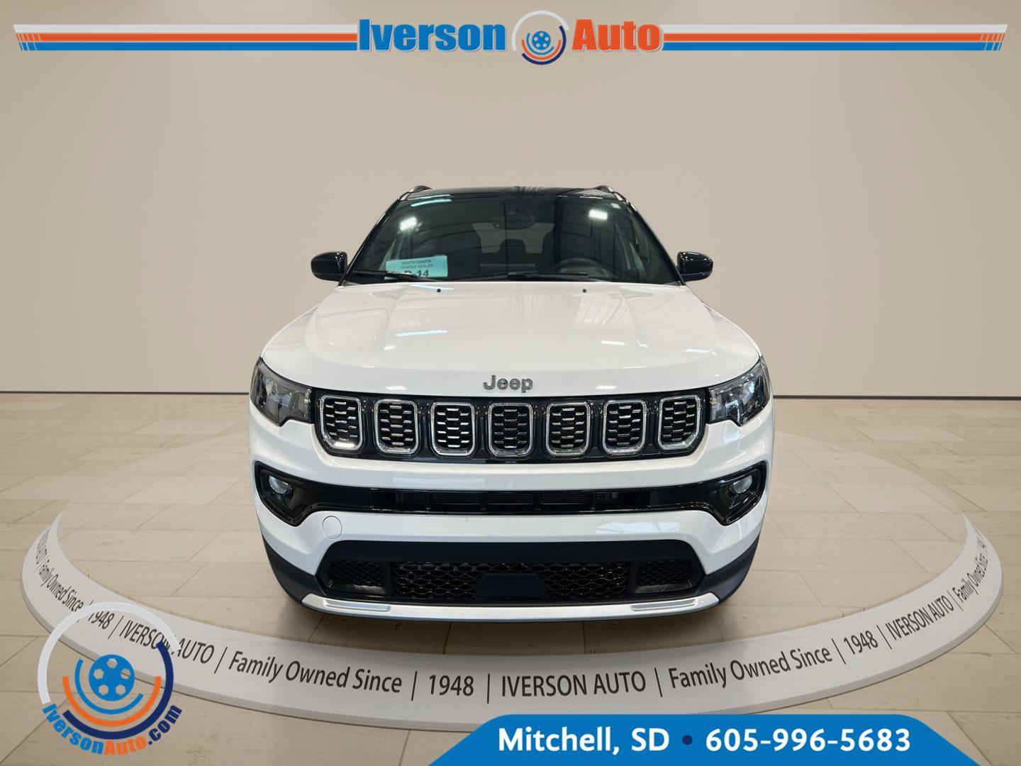 Used 2025 Jeep Compass Limited AWD/4WD image 2