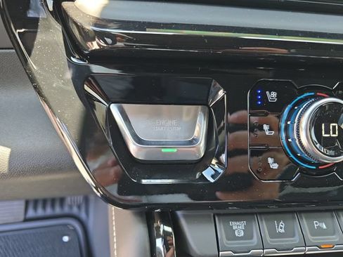 New 2026 GMC Sierra 2500 AT4X w/ LPO, Black Badging Package AWD/4WD image 27