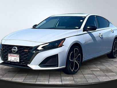 Used 2023 Nissan Altima 2.5 SR