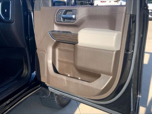 Used 2023 Chevrolet Silverado 2500 LT w/ Texas Edition image 21