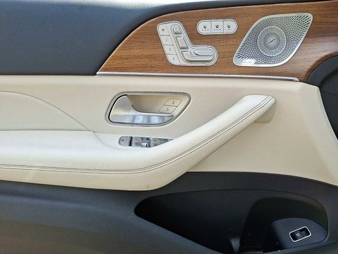 Used 2022 Mercedes-Benz GLE 350 4MATIC image 9