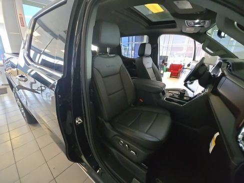 Used 2025 GMC Sierra 1500 Denali AWD/4WD image 25