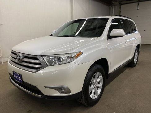 Used 2013 Toyota Highlander SE image 8