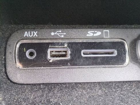 Used 2015 Jeep Grand Cherokee Limited image 23