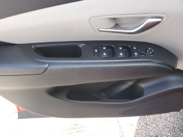 Used 2022 Hyundai Tucson SEL w/ Cargo Package AWD/4WD image 22
