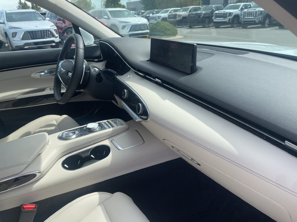 Used 2025 Genesis GV70 2.5T AWD/4WD image 29