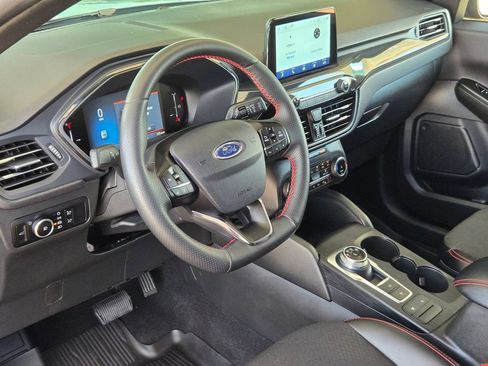 Used 2025 Ford Escape ST-Line Select AWD/4WD image 10