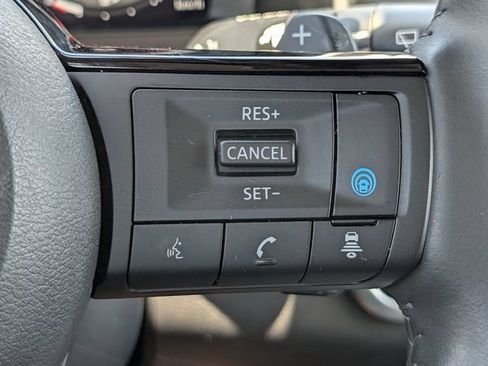 Used 2023 Nissan Rogue Platinum w/ Platinum Premium Package FWD image 27