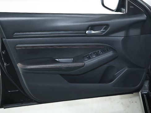 Used 2021 Nissan Altima 2.5 SR image 15