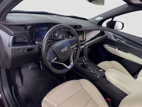 Used 2020 Cadillac XT6 Sport image 3