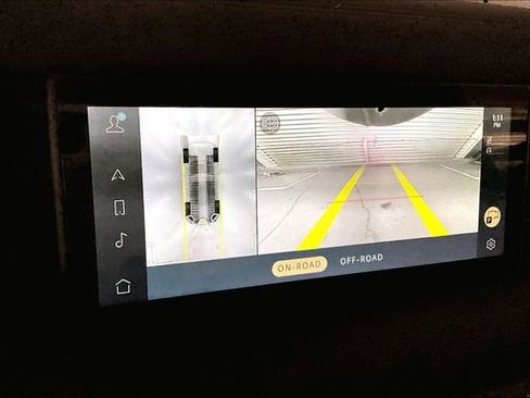 Certified 2023 Land Rover Defender 110 X-Dynamic SE image 23