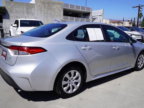 Certified 2025 Toyota Corolla LE FWD image 7